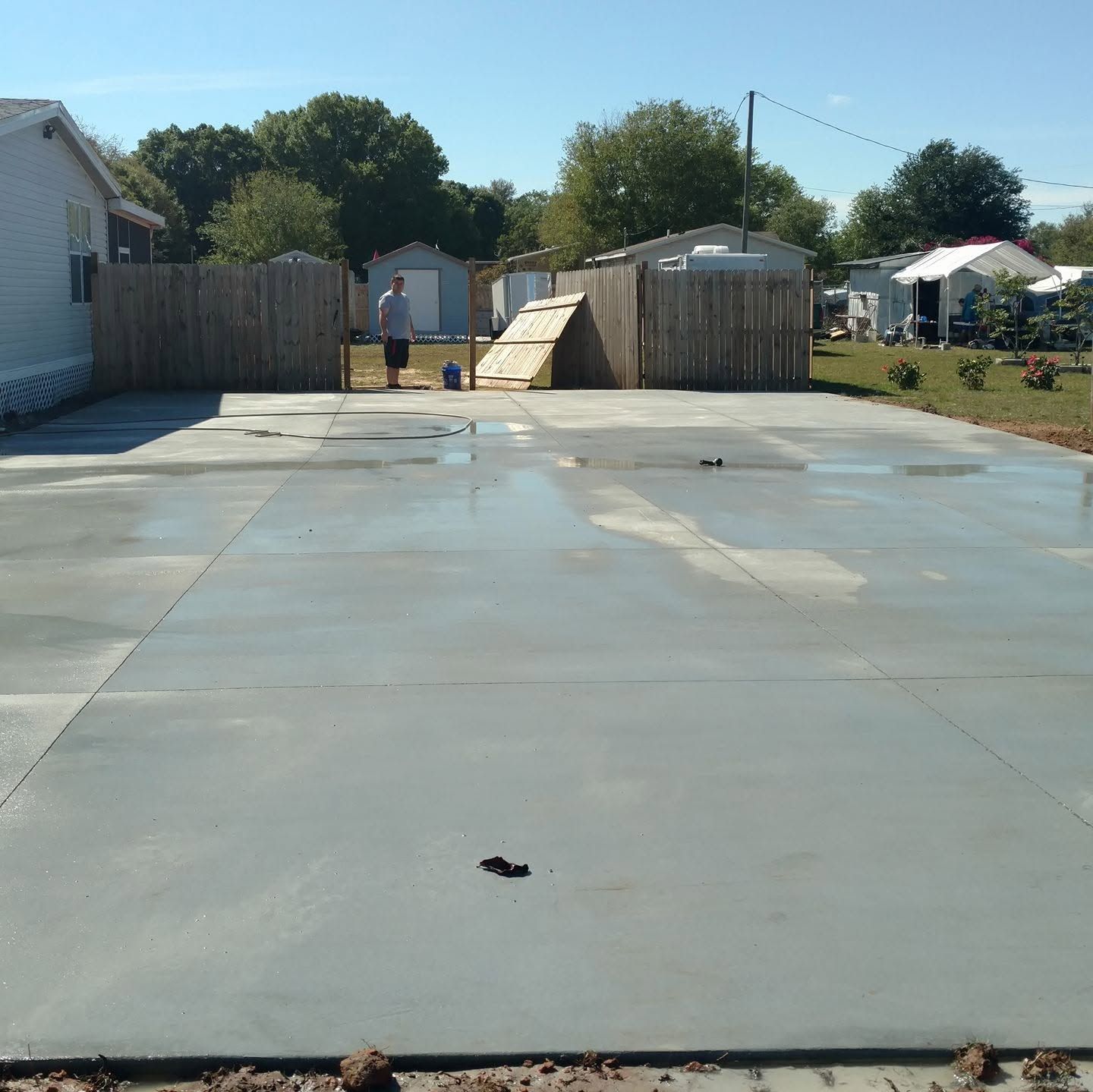 Large finished slab with clean control joints